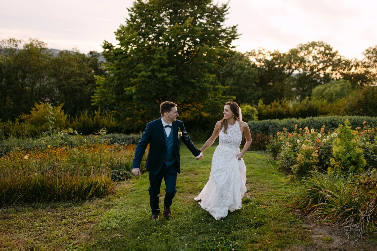 Sommer Hochzeit im Garten der Geheimnisse
